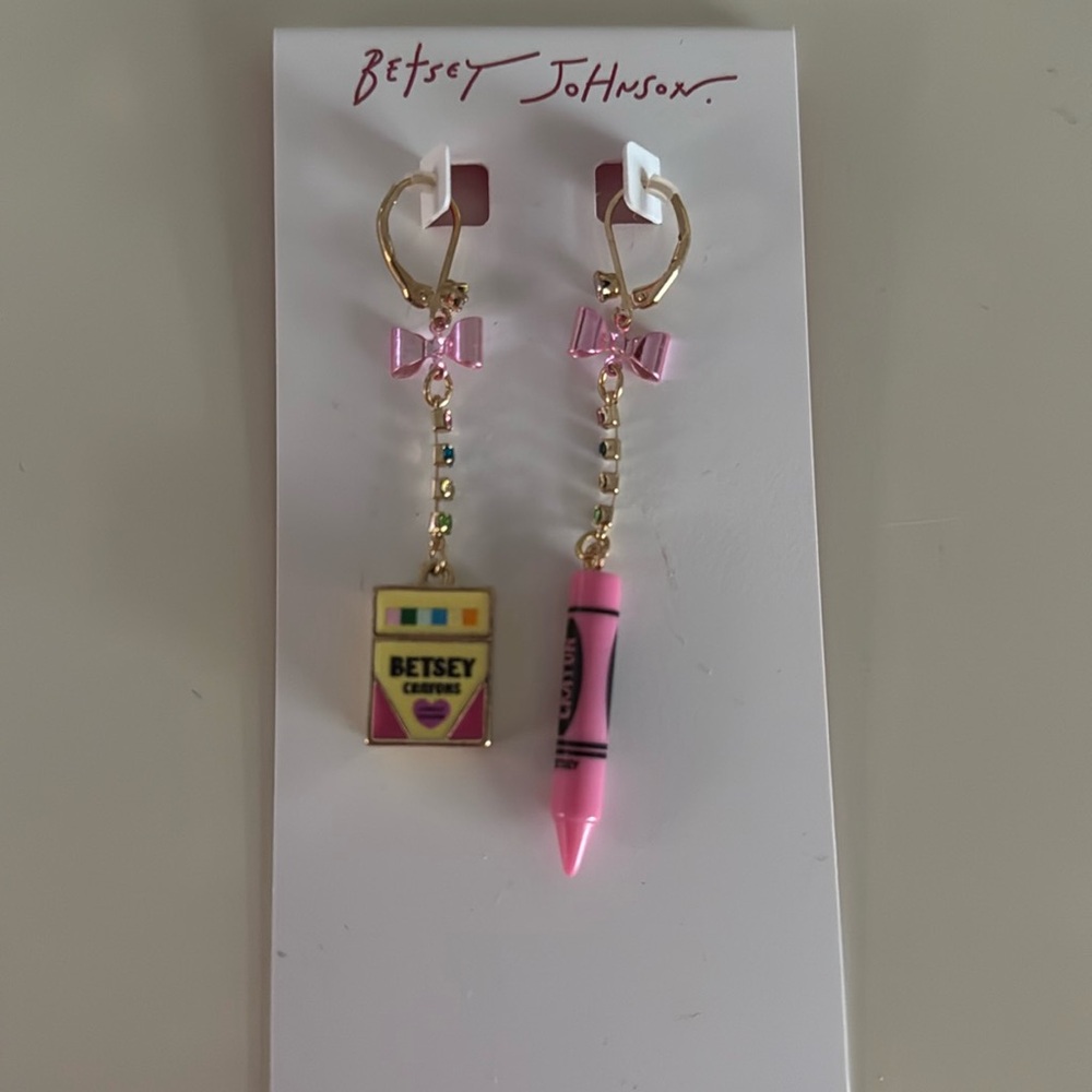 NWT Betsey Johnson Back-to-School Pink Crayon and Box Mismatched Earrings